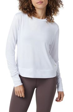 Vuori Daydream Long Sleeve Performance T-Shirt | Nordstrom White Moisture-wicking Recycled Polyester Activewear, White Moisture-wicking Activewear Made Of Recycled Polyester, Functional Workout Tops With Upf 50+, Functional Upf 50+ Workout Top, Sporty Upf 50+ Tops For Sports, White 4-way Stretch Long Sleeve Top, White Long Sleeve 4-way Stretch Top, White Crew Neck Top With Upf 50+, Moisture-wicking 4-way Stretch Top For Light Sports