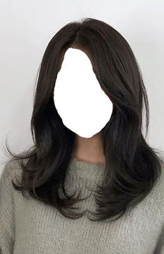 Mid Layered Haircuts Korean, Middle Length Haircut Thick Hair, Volume Rebond Short Hair, Elegant Haircut Classy Medium, Korean Haircut Medium Layered Hair With Curtain Bangs, Korean Medium Hair Layered, Haircut Oval Layer, Layered Haircuts For Medium Hair Straight Mid Length, Middle Haircut Korean