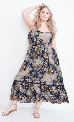 Shop Evans Blue Paisley Print Midaxi Sundress at Yours Clothing. Discover women’s plus size clothing in sizes 10-36 with fast delivery. Smart Casual Wardrobe, Plus Size Boho, Party Dress Sale, Black Playsuit, Mauve Dress, Date Night Dresses, Mini Dresses Summer, Blue Paisley, Hoodies For Sale