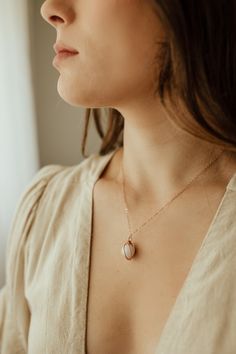 Elegant Adjustable Hand Wrapped Necklaces, Everyday White Hand-wrapped Jewelry, Elegant White Hand Wrapped Necklace, Elegant White Hand-wrapped Necklace, Delicate Hand Wrapped Jewelry For Gift, Delicate Hand Wrapped Jewelry Gift, Delicate Hand-wrapped Jewelry For Gifts, Delicate White Wire Wrapped Jewelry, Rose Gold Copper Wire Necklace For Gift