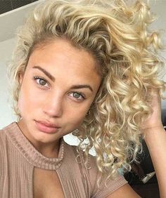 Champagne Blond, Rose Bertram, Spiral Perm, Short Permed Hair, Black Curls, Cute Curly Hairstyles, Blonde Curls, Beautiful Curly Hair