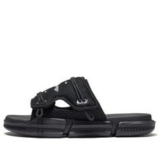 Summer Slip-on Sport Sandals For Streetwear, Black Flat Flip Flops For Summer, Black Flat Sandals For Beach, Black Flat Sandals For The Beach, Black Open Toe Flip Flops For The Beach, Casual Black Flip Flops For Summer, Summer Casual Black Flip Flops, Black Casual Summer Flip Flops, Black Round Toe Sport Sandals For Vacation