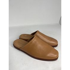 Size: 9 Condition: New Without Tags Classic Brown Mules For Everyday Wear, Classic Brown Mules For Everyday, Classic Beige Mules With Round Toe, Classic Beige Round Toe Mules, Suede Flats Shoes, Lace Up Ballet Flats, Leopard Flats, Brown Leather Loafers, Madewell Shoes