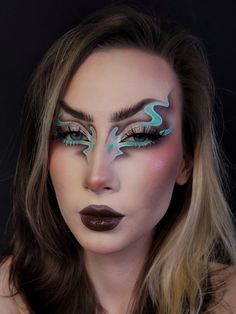 Futuristic Makeup, Artsy Makeup, Bold Eye Makeup, Makeup Face Charts, Makeup Challenges, Creative Eye Makeup