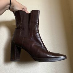 In Good Used Condition - Does Have Some Dings But These Are Extremely High Quality Size 7.5 Fits A 7 Best Sole Length: 9.5“ Shaft Length: 6“ Heel Hight: 4“ Vintage 90s Gucci Tom Fort Boots With Block Heel 90s Gucci, Tom Ford Gucci, Gucci Leather, Gucci Shoes, Vintage Shoes, Leather Ankle Boots, Vintage Gucci, Tom Ford, Block Heels