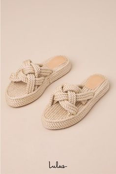 A cutie like you needs perfect summer sandals like the Dirty Laundry Knotty Natural Rope Flatform Slide Sandals! Twisted raffia rope, with a subtle sheen, shapes these summer-ready sandals with a rounded footbed, an open toe upper, and a wide vamp strap with intertwining knotted details. Simple slide-on design and a trendy flatform sole complete the look! 1. 5" wrapped flatform heel. Cushioned heel. Rubber sole has nonskid markings. Man made materials. Imported. Lulus | Knotty Natural Rope Flatf Summer Shoes Sandals, Rope Sandals, Trendy Sandals, Lulu Fashion, Flatform Sandals, Sandal Heels, Dirty Laundry, Only Shoes, Summer Sandals