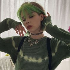 Knitted T Shirt, Tie Dye Green, Crop Top Y2k, T Shirt Long Sleeve, Dyed Hair Inspiration, Alt Girls, Kawaii Harajuku, Green Crop Top