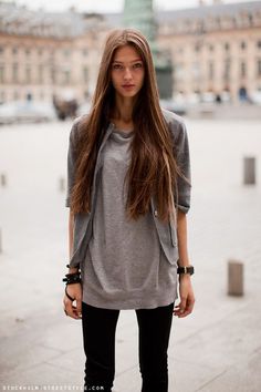 I want pretty: Hair - Cabello Recto ! One Length Haircuts, One Length Hair, Hair Goal, Waist Length Hair, Super Long Hair, Grey Top, Thick Hair