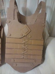 Armor Diy, Theme Carnaval, Soldier Costume, Cardboard Box Crafts, Folding Origami