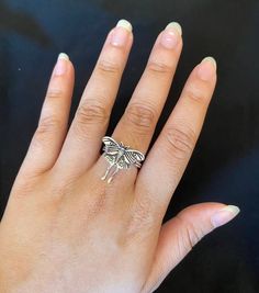 US Ring Size 6-7 Moth Ring, Jewel Tattoo, Antique Silver Rings, Edwardian Jewelry, Dragon Jewelry, Antique Ring, Butterfly Ring, Ring Antique