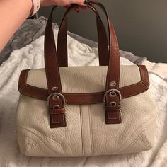 Gorgeous 100% Authentic Leather Coach Handbag. Never Used. Perfect Condition!!!! Very Roomy! Coach Cream Bags With Removable Pouch, Coach Beige Rectangular Bag, Coach Bags With Removable Pouch In Cream, Coach Cream Shoulder Bag For Daily Use, Cream Bags With Handles For Everyday Use, Coach Cream Satchel Bag, Coach Cream Shoulder Bag For Travel, Cream Satchel With Handles For Daily Use, Chic Cream Coach Shoulder Bag