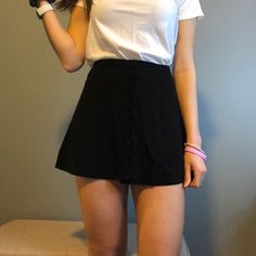 Really Cute Skirt, It Just Shrunk A Bit When I Washed It So It’s A Bit Too Short On Me Know (5’8), But It’s Brand New And Hasn’t Been Worn Otherwise! Casual Flowy Skirt For Date Night, Casual Flared Mini Skirt For Date Night, Summer Mini Skort For Date Night, Casual Mini Skort For Date Night, Casual Flowy Skort For Night Out, Summer Pleated Mini Skirt For Date Night, Flowy Mini Skirt For Night Out, Trendy Black Tennis Skirt For Summer, High Waist Mini Skirt For Summer Date Night