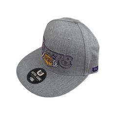 Chicago Bulls Snapback Hat, Nba Fashion, Shop Fans, Kobe Bryant, Chicago Bulls, Los Angeles Lakers, Snapback Hat, Snapback Hats, Heather Gray