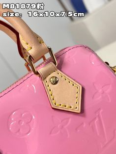 Size: 16cm*10cm*7.5cm It comes with Dust box, Care manual, Tag, and Paper bag. Cute Pink Hello Kitty Bag, Pink Kawaii Shoulder Bag For Shopping, Cheap Pink Hello Kitty Shoulder Bag, Hot Pink Louis Vuitton Bag, Juicy Couture Purse Pink, Lv Men, Armani Belt, Supreme Bag, Dior Wallet