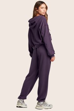 The Lightweight Sweats Classic Sweatpants in Plum provide a cozy fit with an elastic waistband. Made from our lightweight sweats fabric, these sweatpants are perfect for lounging. Skirt Jumpsuit, Cozy Fits, Short Leggings, Sweaters Knitwear, Bike Shorts, Bra Tops, Outerwear Jackets, Dress Skirt, Plum