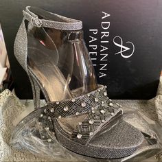 Adrianna Papell Gunmetal Jimmy Platform Heels. New In Box. Size 10m.