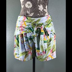 New With Tags. Francesca’s Blue Rain Collection. Waist 28”-29”. Hips 38”-39”. 3” Inseam. Taken From Francesca’s Sizing Chart. Polyester Blue Tropical Print Shorts, Casual Multicolor Tropical Print Bottoms, Green Tropical Print Bottoms For Day Out, Tropical Print Shorts For Spring, Tropical Floral Print Bottoms For Day Out, Spring Tropical Print Shorts, Casual Cotton Bottoms With Tropical Print, Blue Tropical Print Bottoms For Spring, Spring Shorts With Tropical Print