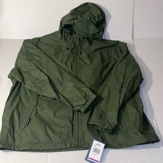 Cabela’s Mesh Lined Hooded Green Size 2xl Packable Rain Jacket Vented Back Zippered Pockets New And In Good Condition! Shell 100% Nylon Lining “A” 100% Polyester Lining “B” 100% Nylon Armpit To Armpit 29.5” Shoulder To Hem 31” Sleeve Length From Shoulder 25.25” Back Of Neck To End Of Sleeve 39” Offers Welcome! Bundle To Save!! Casual Nylon Raincoat For Cold Weather, Casual Waterproof Khaki Outerwear, Military Style Waterproof Hiking Outerwear, Military Style Waterproof Outerwear For Hiking, Military-style Waterproof Outerwear For Hiking, Military Waterproof Outerwear For Hiking, Casual Weatherproof Khaki Hooded Jacket, Military-style Waterproof Nylon Outerwear, Military Style Waterproof Nylon Outerwear