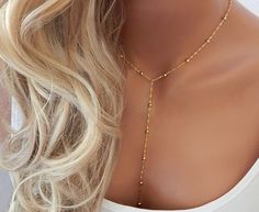 Lariat Necklace Gold Y Necklace Kylie Jenner Gift for Birthday Presents For Girlfriend, Necklace Prom, Necklace Girlfriend, Gold Lariat Necklace, Jupiter Fl, Minimal Necklace, Y Necklace, Prom Jewelry, Necklace Beaded