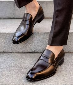 Decent Black Loafer Handmade Leather Shoes sold by Handmade Envy on Storenvy Comfortable Dress Shoes, Quality Leather Boots, Leather Formal Shoes, Dress Loafers, Leather Loafer Shoes, Handmade Leather Shoes, Formal Shoes For Men, Black Loafers, Casual Loafers