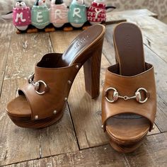 Wore Once For A Photo Shoot Platform Mules, Shoes Gucci, Gucci Vintage, Heels & Wedges, Gucci Mules, Gucci Shoes, Mule Clogs, Mules Shoes, Vintage Brown