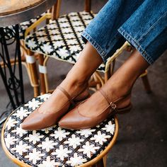 The Crosby Sling - Saddle Nappa – Margaux Elegant Flat Heel Everyday Sandals, Elegant Flat Heel Sandals For Everyday, Modern Shoes, Brown Shoes, Slippers Cozy, Mary Jane Flats, Comfortable Heels, Socks And Sandals, Leather Ballet Flats