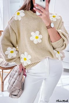 Olivia Mark - Plus-Size Crocheted Flower Pattern Sweater Floral Crochet Sweater, Pullover Mode, Women Design, Floral Sweater, Chunky Knit Sweater, Floral Crochet, Crochet Round, Long Sleeve Knit Sweaters, Chunky Crochet