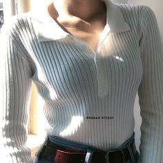 Summer tops ideas 2021 button up sweater polo shirt white polo knit top white polo neck t shirt womens knits polo neck t shirt #knittops #knit #polo #poloneck #poloshirt #tshirt Knitted Polo Shirt, Knitted Polo, Maxi Dresses Fall, Fall Winter Dresses, Knit Polo, Polo Style, Spring Outfits Women, Polo Neck, Street Outfit