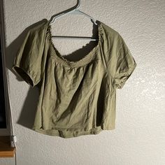 Super Cute Top That I Haven’t Reached For Yet. The Front Ruffles Are Elastic, As Are The End Of The Sleeves For A More Comfortable / Adjustable Fit. Never Worn, Excellent Condition Summer Ruffled Shirt, Green Puff Sleeve Top With Ruffles, Green Puff Sleeve Tops With Ruffles, Casual Cotton Peasant Top With Puff Sleeves, Casual Cotton Puff Sleeve Peasant Top, Casual Short Sleeve Blouse With Ruffles, Casual Short Sleeve Ruffled Blouse, Casual Solid Puff Sleeve Top, Casual Green Puff Sleeve Tops