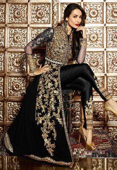 Malaika Arora, Salwar Kamiz, Designer Anarkali, Desi Clothes, Utsav Fashion, Salwar Kameez Designs, Salwar Suit, Desi Fashion, Abaya Fashion