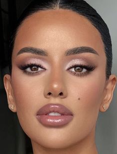 Dark Brown Eyes Bridal Makeup, Make Up For Formal Event Night, Makeup To Wear With Green Dress, Makeup For Pink Dress Brown Eyes, Makeup On Asian Eyes, Trending Makeup Looks 2024, Bold Glamour Makeup, Cat Eye Wedding Makeup, Date Night Beauty