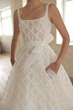 Spring Bridal Trends 2024: Liz Martinez ~ WedLuxe Media Wedding 2023 Dress, Bold Wedding Dresses, Bride Dress 2023 Trends, Short Dress Bride, Unusual Wedding Dress, Cottage Wedding Dress, Liz Martinez, Bridal Trends, Couture Bridal Gowns