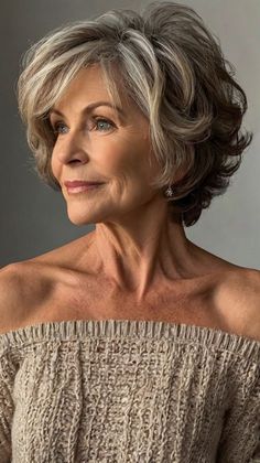 👩 Looking for a low-maintenance style? Create the illusion of thicker hair with this highlights Short Hairstyles for Women Over 50. Learn how to style sleek, straight locks. Helps reduce daily styling time by up to 50%. Easy to maintain and style at home. Click for a step-by-step guide! #highlightsShortHairstylesforWomenOver50 Blonde Layered Hair, Best Short Hairstyles, Wavy Bob Haircuts, Short Silver Hair, Short Hair Images, Grey Hair Inspiration, Cool Short Hairstyles, Chin Length Hair