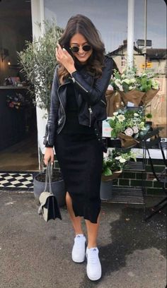 Elegantes Outfit Frau, Outfit Chic, Casual Work Outfits, Looks Chic, Fall Fashion Outfits, Black Leather Jacket