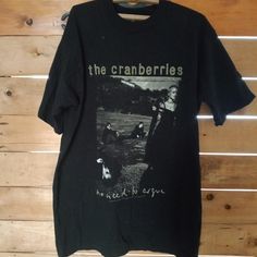 Vintage The Cranberries No Need To Argue 90s Tour Shirt Label : Fruit Of The Loom Size : L Condition : Brand New Old Stock Measurement : Pit To Pit : 22.5" Length : 30.5" This item it's a brand new condition old stock, no issue, front it's a art printing, and back side tour printing, just note maybe this condition didn't like 100% new because it's has been more than 10 years old Shipping time 21-31 days Delivery with online tracking Faster shipping you can contact us No returns, please check pic The Cranberries T-shirt, Dolores O'riordan, The Cranberries, Shirt Label, Band Shirt, 31 Days, Band Shirts, Tour Shirt, The Loom