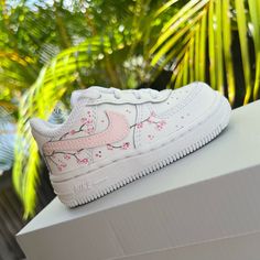 Pink Cherry Blossom Custom Air Force 1 Baby, Toddler, Little Kids Sneakers Low. -Our current processing time is 3-4 weeks. We try hard to deliver as fast as we can. The best things are worth the wait. -Size Guide: Baby & Toddler (1C - 10C.) Little Kids (10.5C - 3Y) -Exactly as shown in the picture. -Lace Locks included. -Anti Crease Protector Included. -Applied Special Acrylic Paint for Shoes and Finisher for more Durability. -Waterproof and flexible. -Made in the US. -100 % Authentic Air Force Air Force Baby, Baby Jordan Shoes, Custom Baby Shoes, Air Force 1 Sneakers, Painted Sneakers, Creative Shoes, Pink Cherry Blossom, Custom Air Force 1