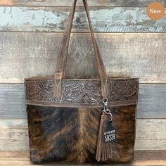 ⭐Which is your fav? 😘*NEW BAGS LISTED EVERYDAY! 🔥Link in bio or click here -----> http://ow.ly/8aWz50NvkOF . . . . . . . . #westernfashion #western #leatherwallet #leatherclutch #leathercrossbodybag #leatherpurse #leatherbag #cowgirlfashion #westernfashioninspo #westernfashioninfluencer #westernstyle #westernwear #westernchic Throw Over, Cowgirl Style