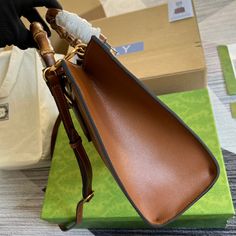 Size: 27cm*24cm*11cm It comes with Dust box, Care manual, Tag, and Paper bag. Lady Bags, Branded Packaging, Ladies Handbags, Trendy Tote, Debit Cards, Gucci Bags, Bags Shoes, Luxury Items, Grade 1