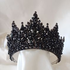 Black Crown Bridal Crown High Crystal Tiara Royal Crown - Etsy Black Diamond Crown, Black And Gold Tiara, Black Quinceanera Crown, Black Quince Crown, Black Crown Aesthetic, Quinceanera Black Theme, Black Royal Dress, Black Tiara Gothic, Black Swan Wedding