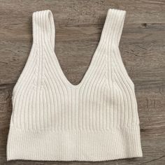 Urban Outfitters Knitted Top Cream Color Nwot Size Xs /S