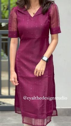 Half Sleeve Churidar Designs, Salwar Neck And Sleeve Designs, Frock Made From Saree, Churidar Designs For Stitching, Chudidar Dress Design Patterns, Stitching Kurti Design, Net Kurti Neck Designs, Top Neck Design Patterns, Salwar Neck Designs Pattern