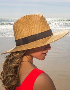 Designed with the modern woman in mind, you will love the smooth styling of this wide brim fedora. A hidden interior drawstring allows for easy sizing, and the wide contrasting grosgrain ribbon with a side bow accents the crown and adds a feminine touch. Comfortable to wear, you will love the stylish accent this hat will give to your outfit. And, the X-Large, 2X-Large, and 3X-Large sizes allow all those ladies with big heads to finally wear a fashionable hat. Please note the White Stevie has a B Womens Fedora Hat, Summer Fedora, Hats For Big Heads, Popular Hats, Womens Fedora, Fedora Hat Women, Wide Brim Fedora, Sun Hats For Women, Women's Hats