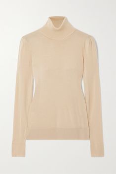 Chloé's turtleneck sweater embodies the label's effortless Parisian cool. It's finely knitted from wool and is elegant enough for the office but works equally well with jeans on the weekend. Neutral Knitwear, Womens Black Sweater, Chloe Clothing, Wool Turtleneck Sweater, Latest Sweater, Knitwear Fashion, Womens Turtleneck, Knit Turtleneck Sweater, Cashmere Turtleneck