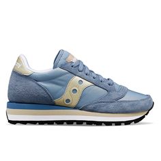 Official Saucony - Jazz Triple - tribute to pursuing dreams with style and confidence in these Saucony shoes women. Pursuing Dreams, Walking Everyday, Saucony Sneakers, Classic Jazz, Saucony Shoes, Casual Sneakers Women, Wide Shoes, Black Neon, Sportswear Women