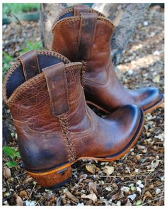 Lane Women's Plain Jane Cognac Booties - Round Toe, Honey Womens Short Cowboy Boots, Womens Cowgirl Boots Outfits, Women’s Cowboy Boots, Cowboy Ankle Boots Outfit, Boot Barn Outfits Women, Outfits With Cowboy Boots For Women, Western Booties Outfit, Western Ankle Boots Outfit, Cognac Ankle Boots