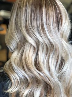 No-Filter Secrets To Silver Blonde Color - Color - Modern Salon Silvery Blonde Hair, Cool Blondes, Silvery Blonde, Bayalage Blonde, Gray Hair Color, Fall Hair Color Trends, Silver Hair Color, Silver Blonde