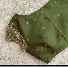 Embroidery Designs Blouse, Cold Shoulder Blouse Designs, Blouse Hangings, Designs Blouse, Cotton Blouse Design, Aari Blouse