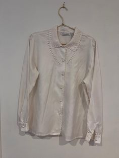 Karen Scott  Vintage blouse  Collar  White  Good vintage condition stain as shown  Cottage core Size 8 Polyester  Winter/ spring / summer / fall  Business/ work/ casual/ school / party Casual Blouse With Floral Embroidery Collar, Casual Embroidered Collared Blouse, Casual Collared Blouse With Embroidery, Classic Embroidered Tops For Fall, Elegant Embroidered Summer Shirt, Floral Embroidery Collared Blouse For Work, Casual Embroidered Collar Blouse, Elegant Embroidered Fall Shirt, Collared Blouse With Floral Embroidery For Work