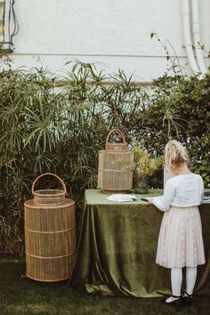 A Mid-Century Modern Wedding at the Parker Palm Springs Palm Springs Party Decor, Palm Springs Party, Palm Springs Desert, The Parker Palm Springs, Mid Century Modern Wedding, Parker Palm Springs, Dried Flowers Wedding, Sage Wedding