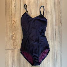 Size Xs Purple One-piece Bodysuit With Lined Body, Purple One-piece Lined Bodysuit, Fitted Purple Bodysuit With Lined Body, Purple Lined Stretch Bodysuit, Stretch Purple Bodysuit With Lined Body, Purple Fitted Sleeveless Bodysuit, Fitted Sleeveless Purple Bodysuit, Purple Stretch Bodysuit For Night Out, Summer Purple Bodysuit For Night Out